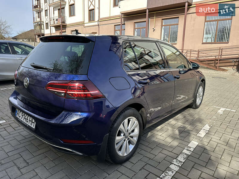 Хетчбек Volkswagen Golf 2019 в Луцьку