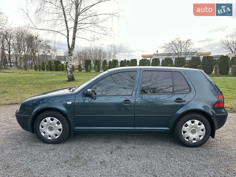 Volkswagen Golf 2001