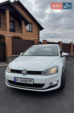 Хэтчбек Volkswagen Golf 2013 в 