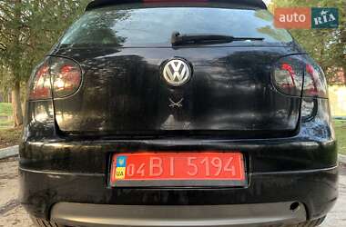 Хэтчбек Volkswagen Golf 2005 в 