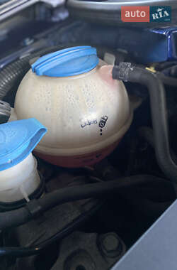 Хэтчбек Volkswagen Golf 2005 в 