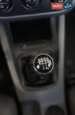 Хэтчбек Volkswagen Golf 2005 в 