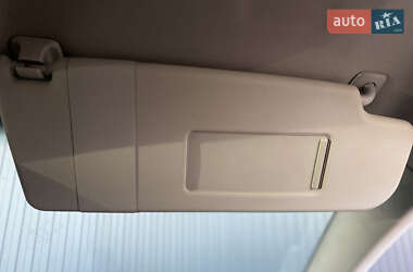 Хэтчбек Volkswagen Golf 2005 в 