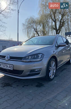 Універсал Volkswagen Golf 2015 в 