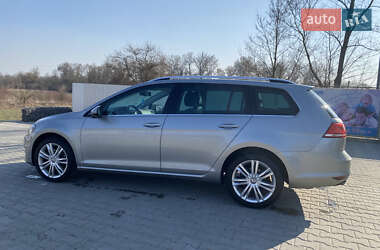 Універсал Volkswagen Golf 2015 в 