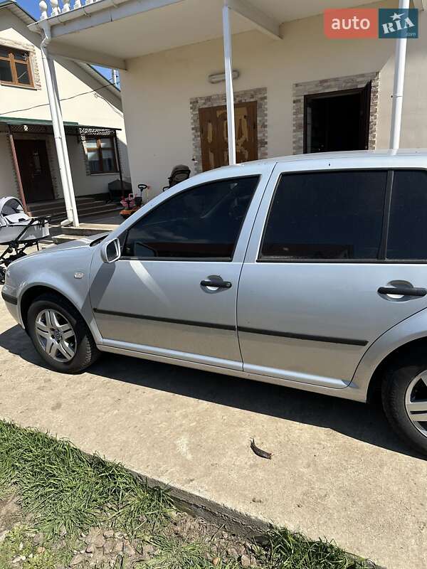 Хэтчбек Volkswagen Golf 2000 в Одессе