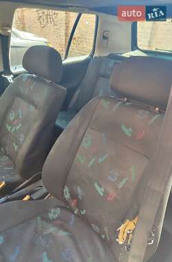 Хэтчбек Volkswagen Golf 1996 в 