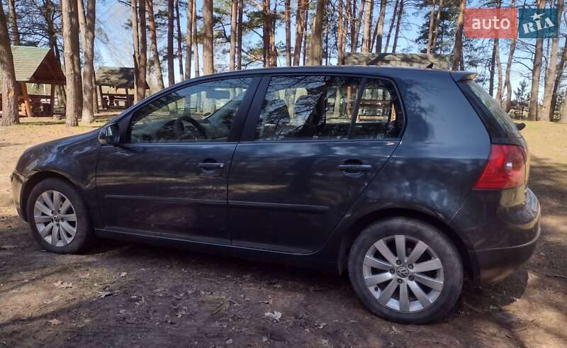 Хетчбек Volkswagen Golf 2007 в Рожище