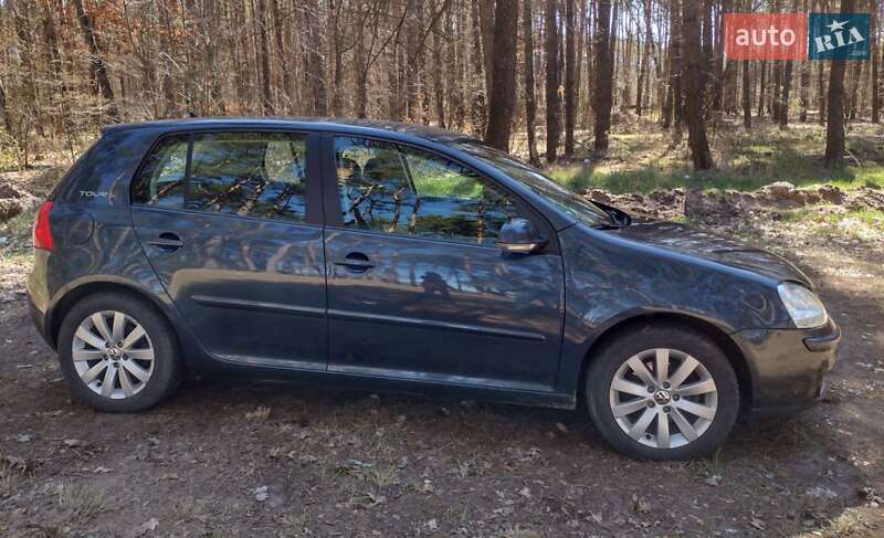 Хетчбек Volkswagen Golf 2007 в Рожище