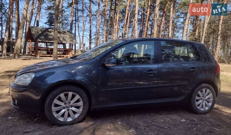 Хетчбек Volkswagen Golf 2007 в Рожище