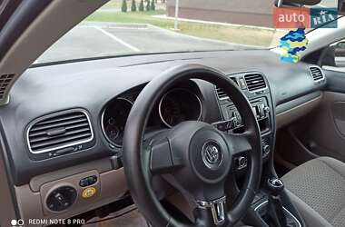 Универсал Volkswagen Golf 2011 в 