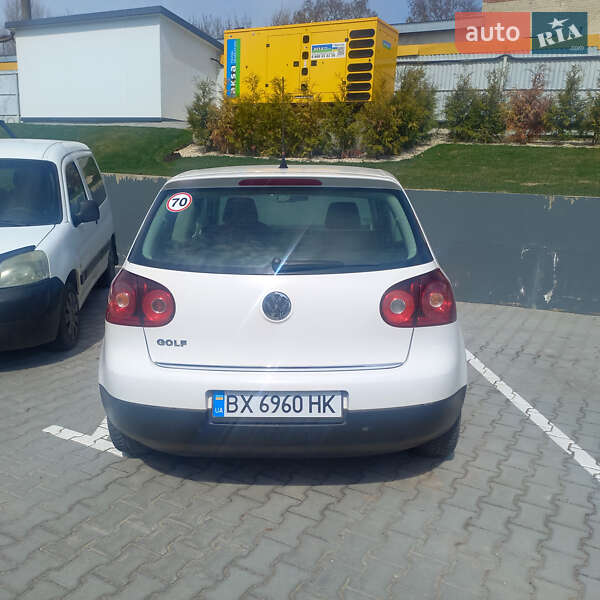 Хетчбек Volkswagen Golf 2008 в Старокостянтинові