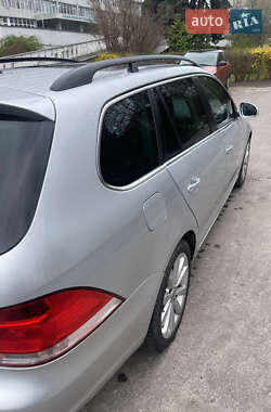 Универсал Volkswagen Golf 2011 в 
