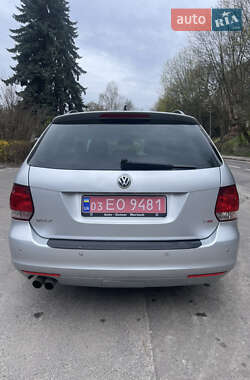 Универсал Volkswagen Golf 2011 в 