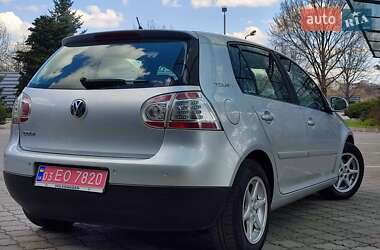 Хэтчбек Volkswagen Golf 2008 в 