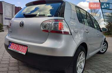 Хэтчбек Volkswagen Golf 2008 в 