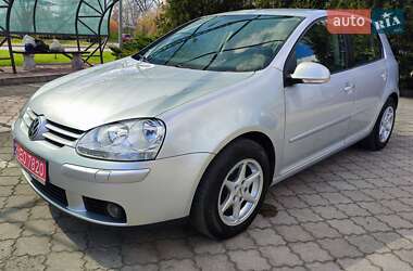 Хэтчбек Volkswagen Golf 2008 в 