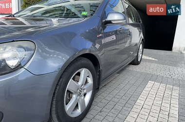 Универсал Volkswagen Golf 2009 в 