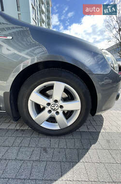 Универсал Volkswagen Golf 2009 в 