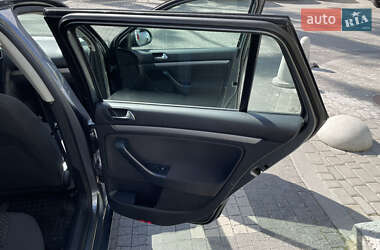 Универсал Volkswagen Golf 2009 в 