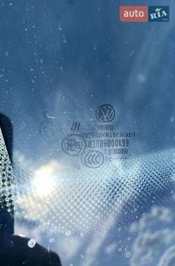 Хэтчбек Volkswagen Golf 2014 в 