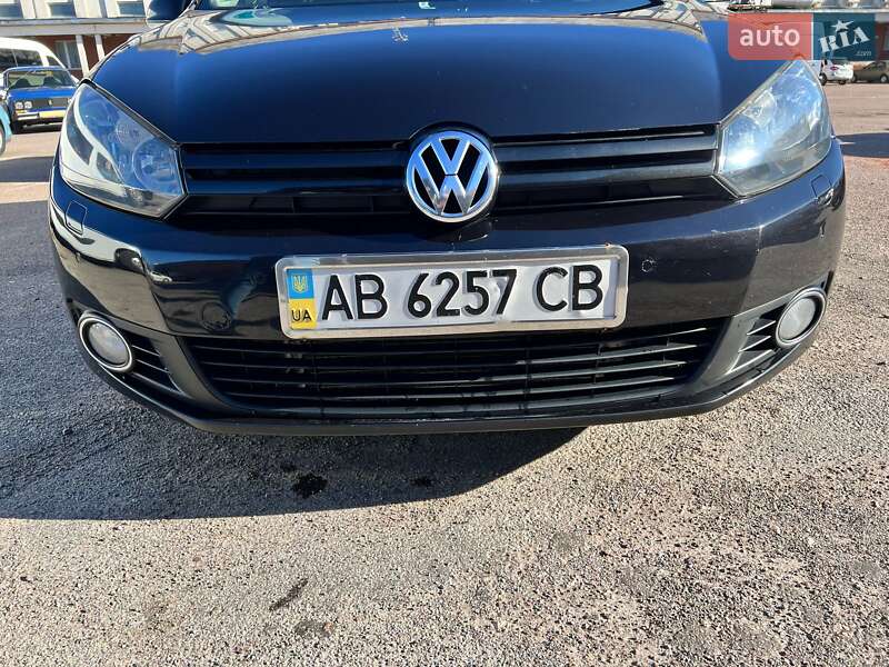 Универсал Volkswagen Golf 2011 в Чернигове