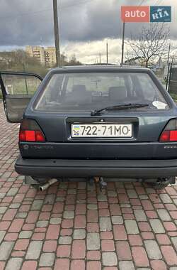 Хэтчбек Volkswagen Golf 1989 в 