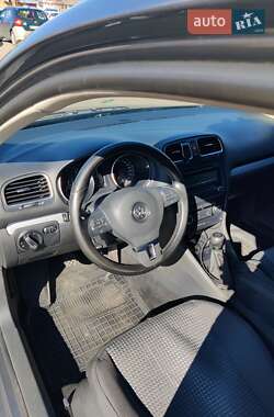 Универсал Volkswagen Golf 2010 в 