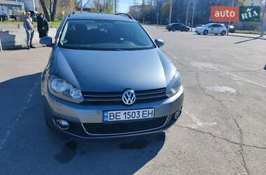 Универсал Volkswagen Golf 2010 в 