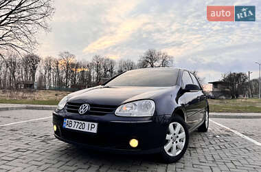 Хэтчбек Volkswagen Golf 2006 в 