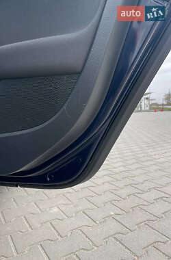 Хэтчбек Volkswagen Golf 2005 в 