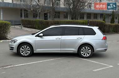Универсал Volkswagen Golf 2013 в 