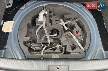 Хэтчбек Volkswagen Golf 2005 в 