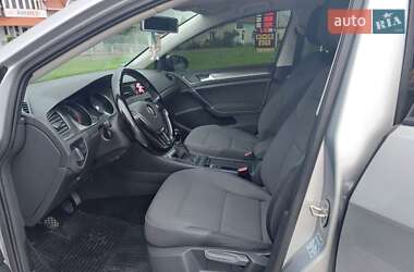 Універсал Volkswagen Golf 2013 в 