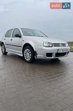 Хетчбек Volkswagen Golf 1998 в 