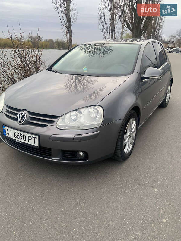 Хетчбек Volkswagen Golf 2006 в Києві