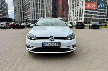 Универсал Volkswagen Golf 2018 в 