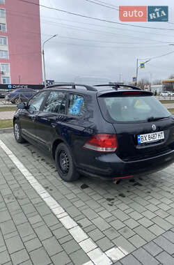 Універсал Volkswagen Golf 2013 в 