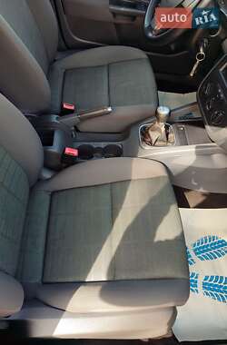 Хэтчбек Volkswagen Golf 2007 в 