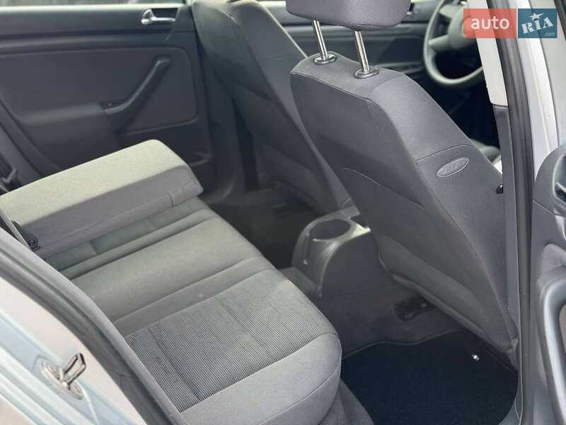 Хэтчбек Volkswagen Golf 2005 в Дрогобыче фото 23 Хэтчбек Volkswagen Golf 2005 в Дрогобыче