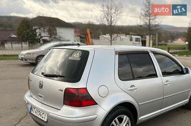 Хэтчбек Volkswagen Golf 2002 в 