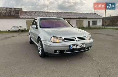Хэтчбек Volkswagen Golf 2002 в 