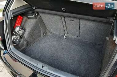 Хэтчбек Volkswagen Golf 2010 в 