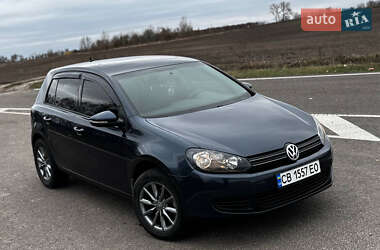 Хэтчбек Volkswagen Golf 2013 в 