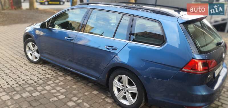 Универсал Volkswagen Golf 2015 в 