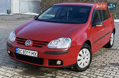 Хэтчбек Volkswagen Golf 2008 в 