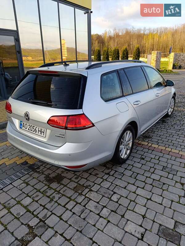 Универсал Volkswagen Golf 2016 в Иршаве