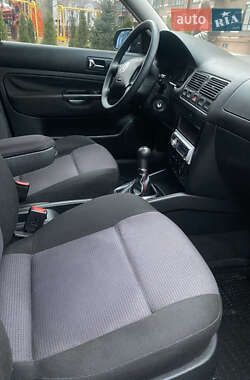 Универсал Volkswagen Golf 2000 в 