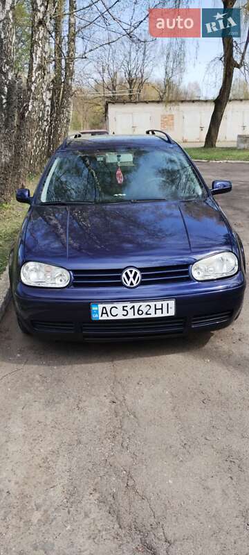 Универсал Volkswagen Golf 2003 в 