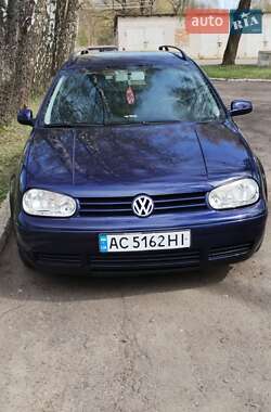 Универсал Volkswagen Golf 2003 в 